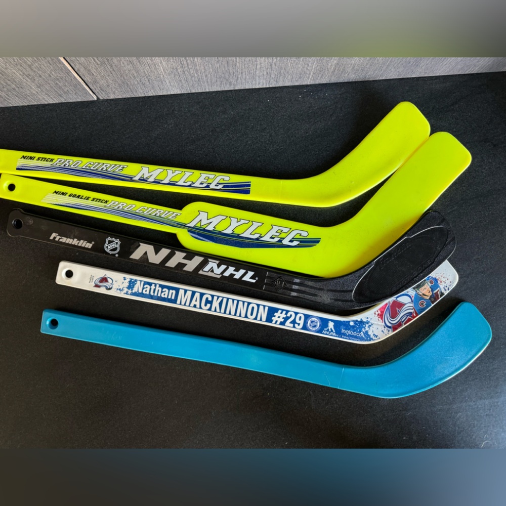 Set of 5 Knee Hockey Sticks:Mylec, NHL and Nathan McKinnon Sticks and Goalie